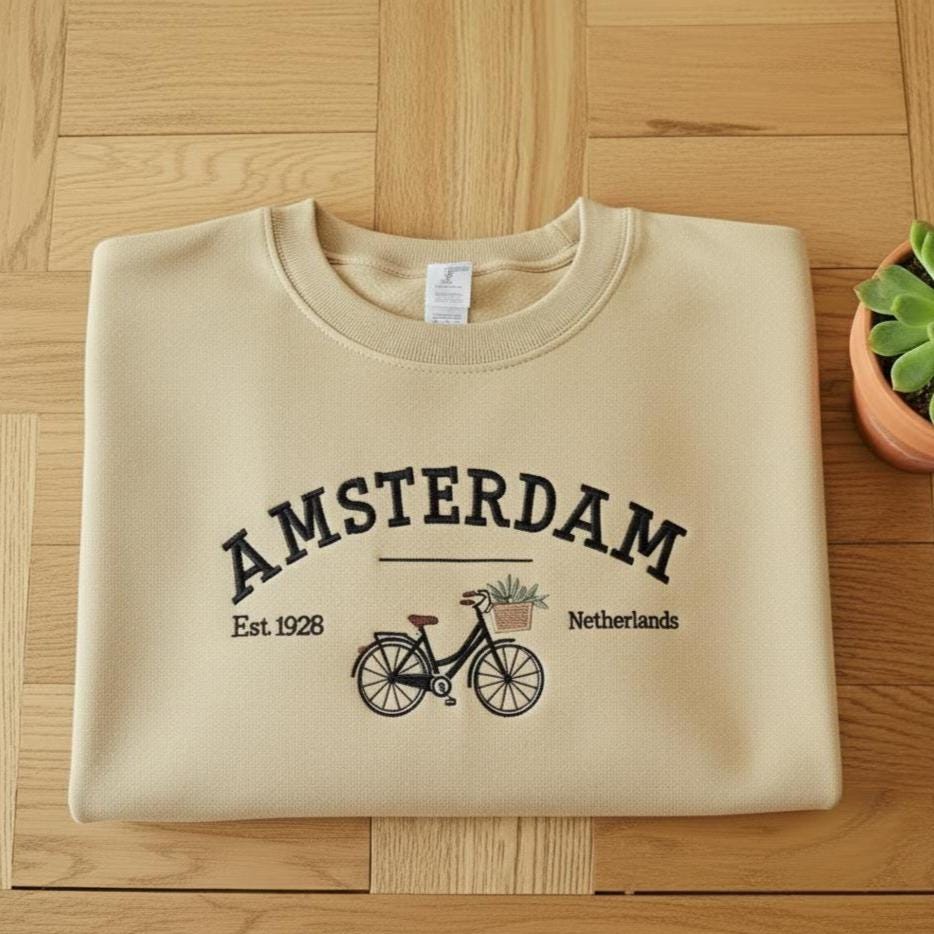 Amsterdam Embroidered Sweatshirt, Vintage Netherlands Crewneck, Retro City Sweater, Oversized Amsterdam Embroidery Jumper