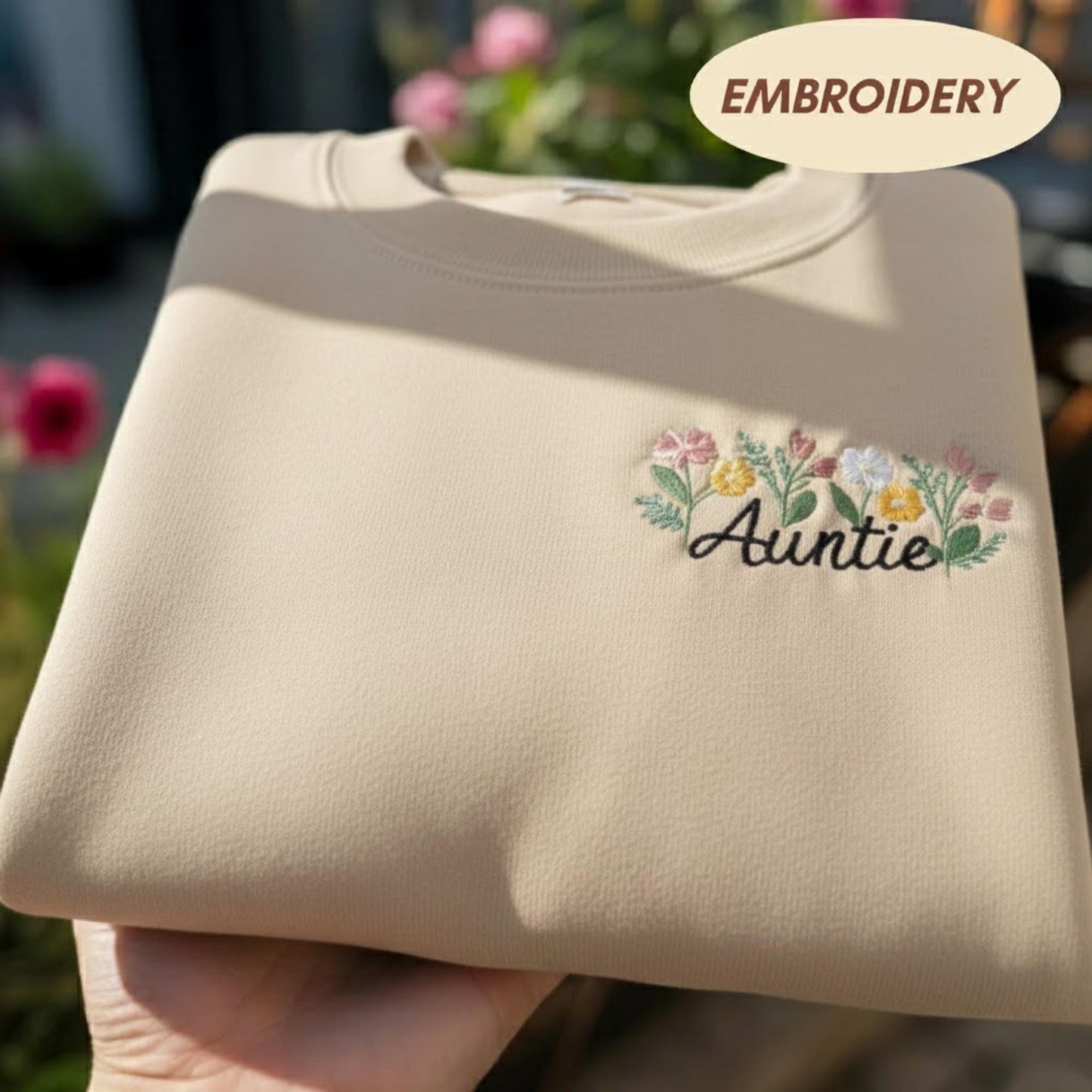 Auntie Embroidered Floral Sweatshirt, New Aunt Announcement Shirt, Aesthetic Wildflower Crewneck, Sister Gift